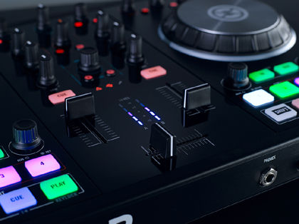 DJ Hire Melbourne - Digital DJ Controller